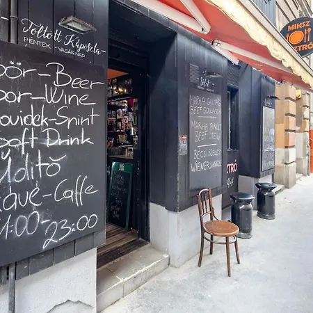 Very - Quiet Budapest